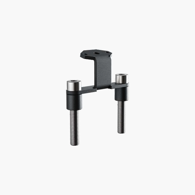 Yamaha TMAX560'a özel Chigee sabitleme braketi resmi